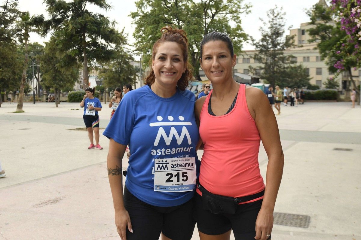 La carrera y marcha Solidaria Asteamur, en imágenes