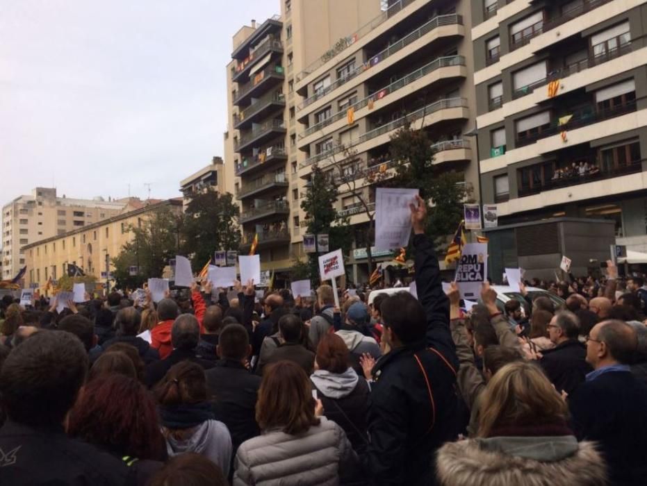 Concentració a Girona per l'alliberament dels exconsellers empresonats