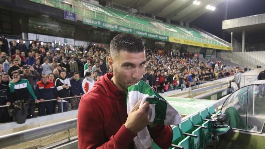 Utrera inmortaliza a su leyenda, José Antonio Reyes: el estadio municipal llevará el nombre del ex jugador del Córdoba CF