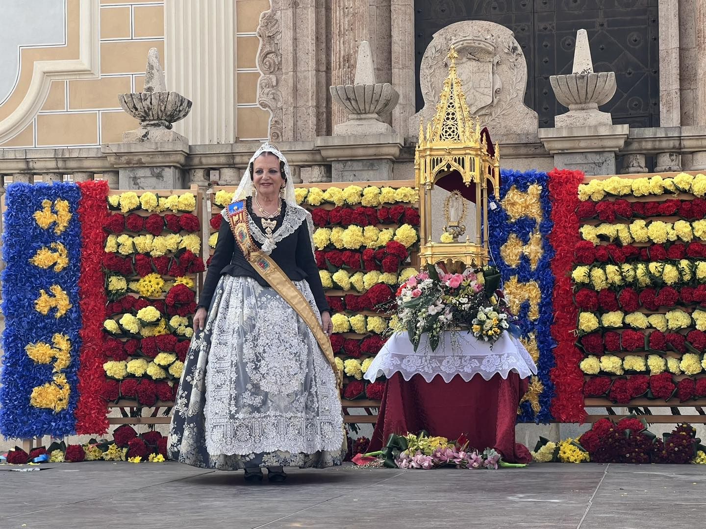 Benaguasil celebra su tradicional Ofrenda a la Mare de Déu de las Fallas de 2023