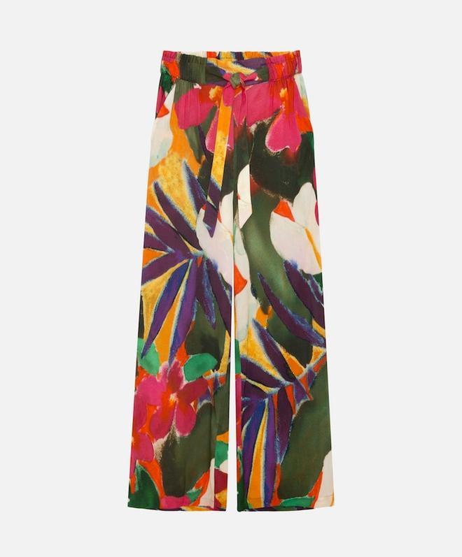 Pantalón con estampado tropical, de Oysho