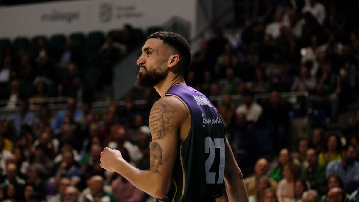 Duarte celebra una canasta durante el partido entre el Unicaja CB y el BAXI Manresa.