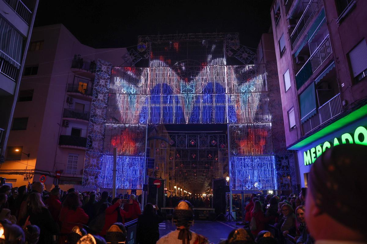 Malvarrosa celebra su tercer premio con la inauguración de sus luces