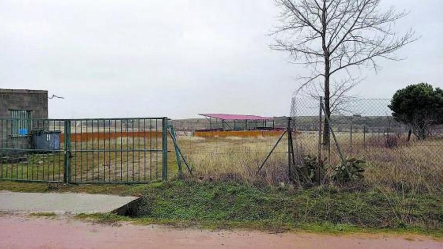 Entrada al campo de tiro al plato ubicado a pocos kilómetros de La Hiniesta. | Cedida