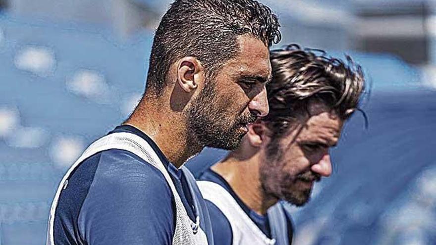 Arturo RodrÃ­guez, durante un entrenamiento del AtlÃ©tico Baleares.