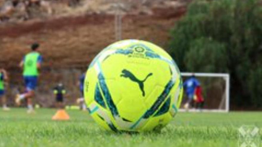 El Tenerife se &#039;raya&#039; para el derbi