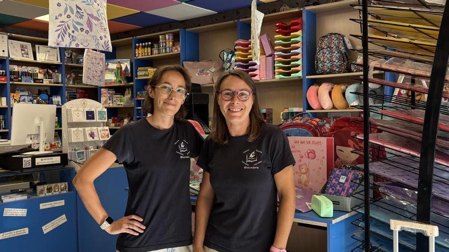 La vuelta al cole llena de libros y material las librerías de Extremadura