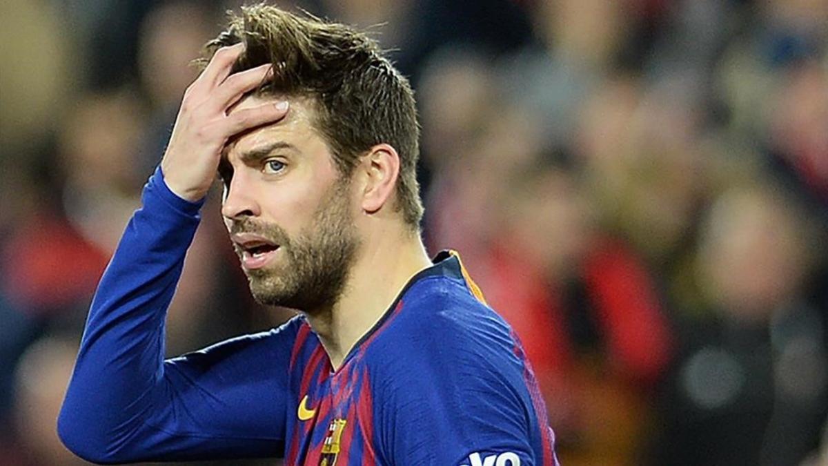 zentauroepp46677736 barcelona s spanish defender gerard pique reacts to sevilla 190124200736