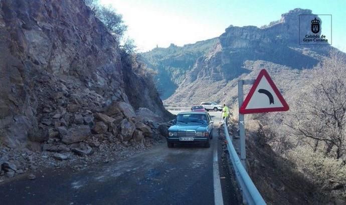 Un desprendimiento obliga a cerrar  la carretera de La Culata