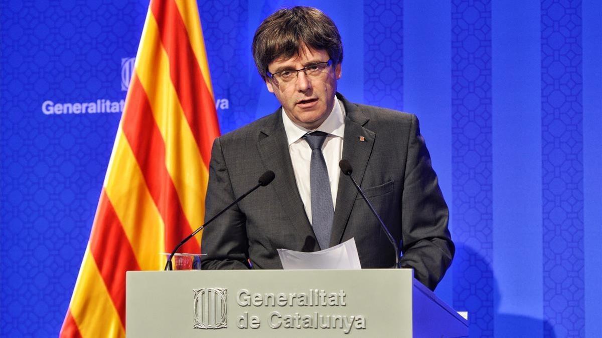 El 'president' Carles Puigdemont, este lunes, en la rueda de prensa que ofreció tras la reunión del Consell Executiu.