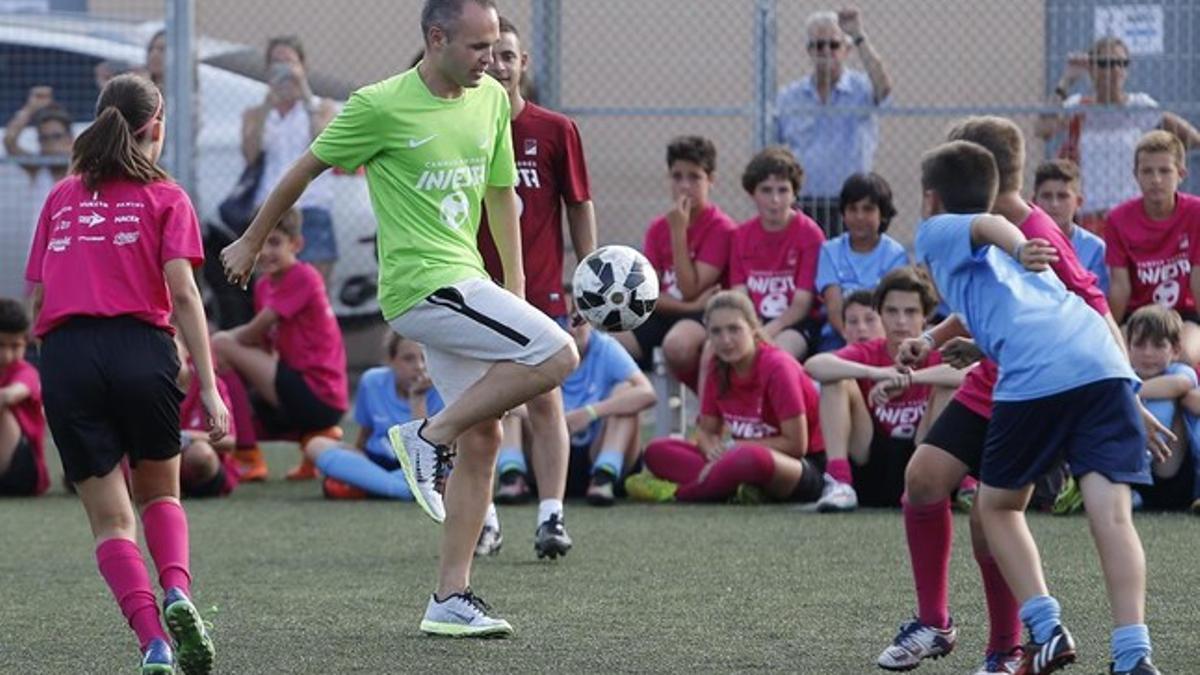 jtiocampus andres iniesta en club junior sant cugat  f150703200324