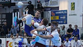 Las pérdidas de balón dejan al Ángel Ximénez sin opción a la victoria