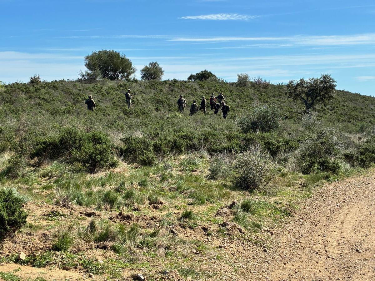 Les imatges del curs per conèixer com actuar en zones de conflicte a la base de Sant Climent