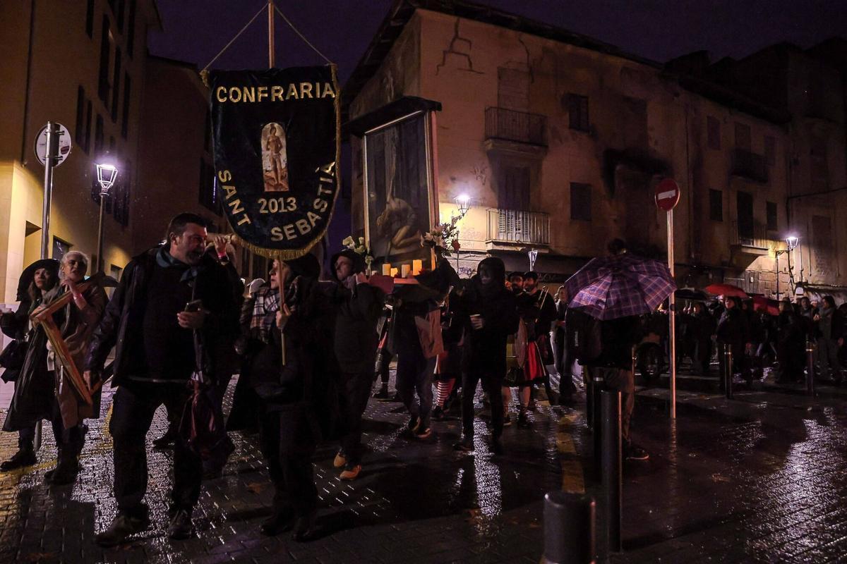Nach Absage aller Events zu Sant Sebastià: So trotzten Bruderschaften und Anhänger des alternativen Stadtfests dem Regen