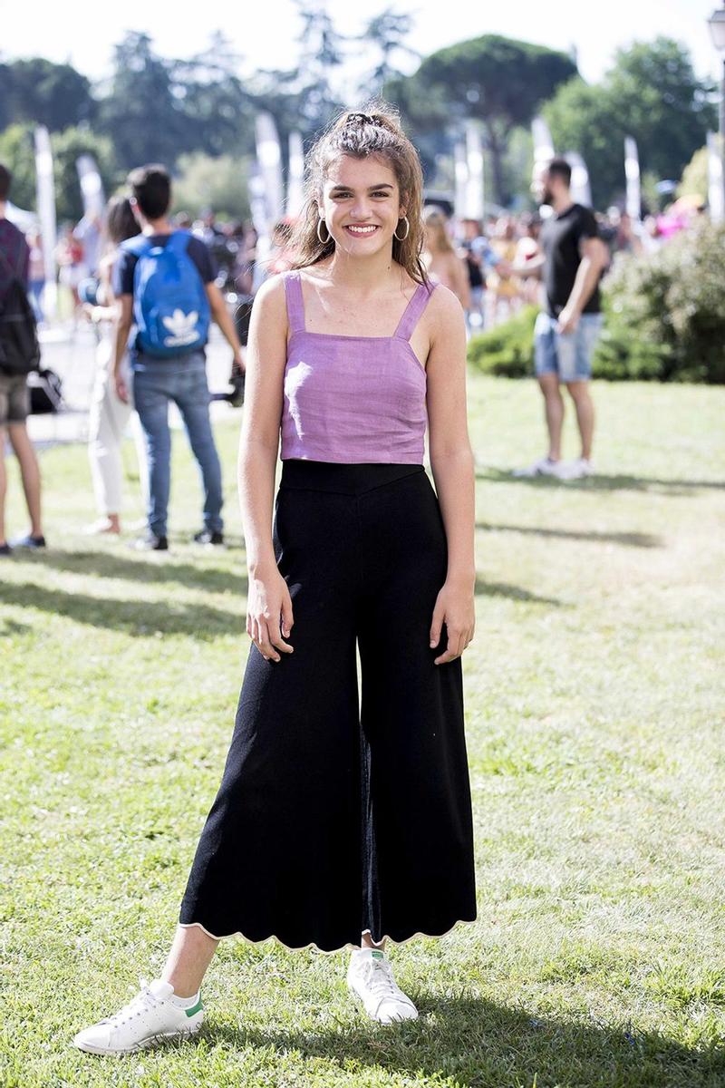 Amaia con top de Paloma Wool y pantalón de Zara