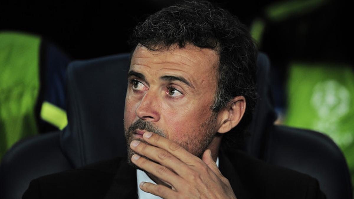 Luis Enrique, en el banquillo del Camp Nou, ayer.