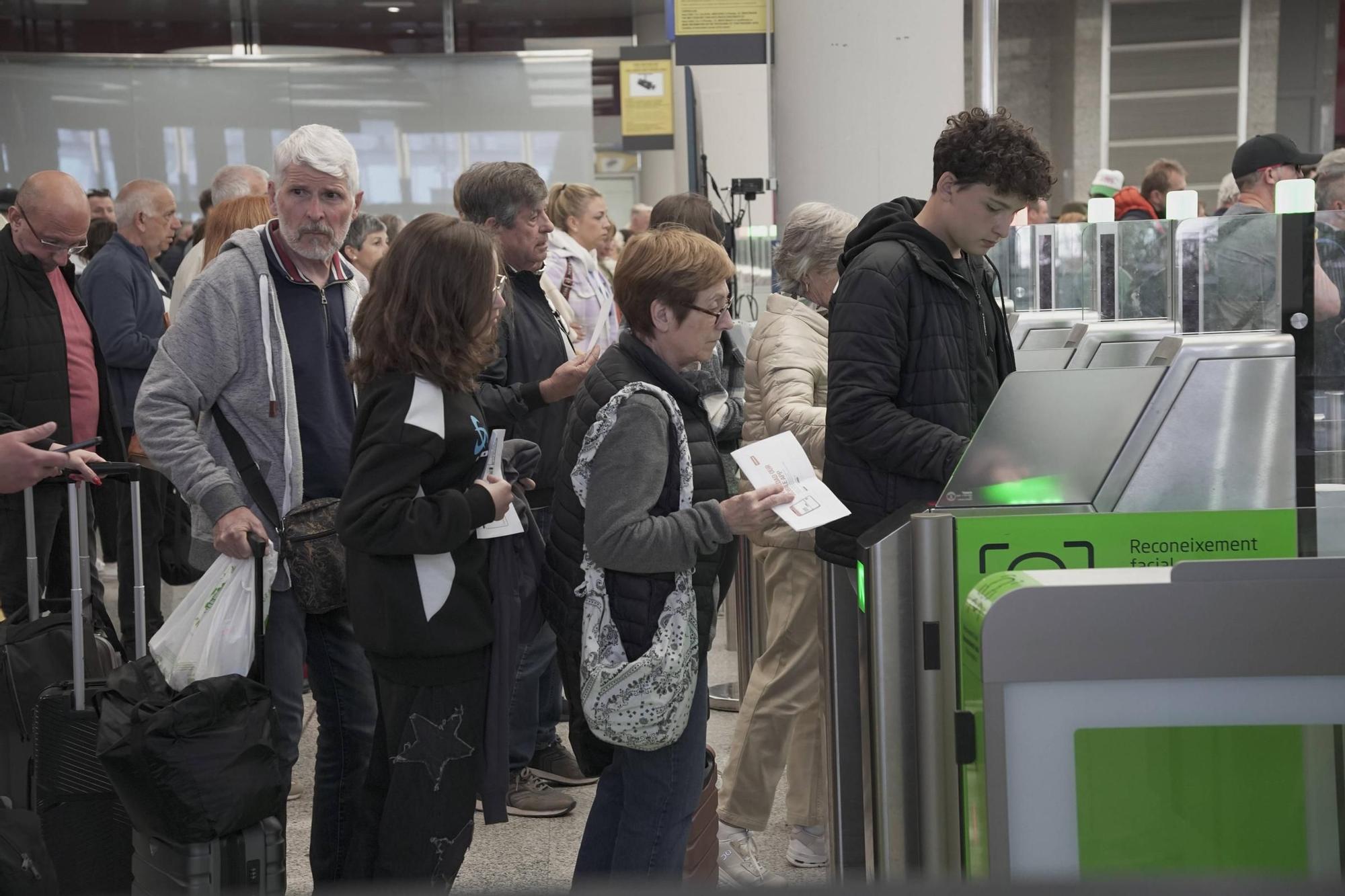 Nuevas retenciones en el control de seguridad del aeropuerto de Palma