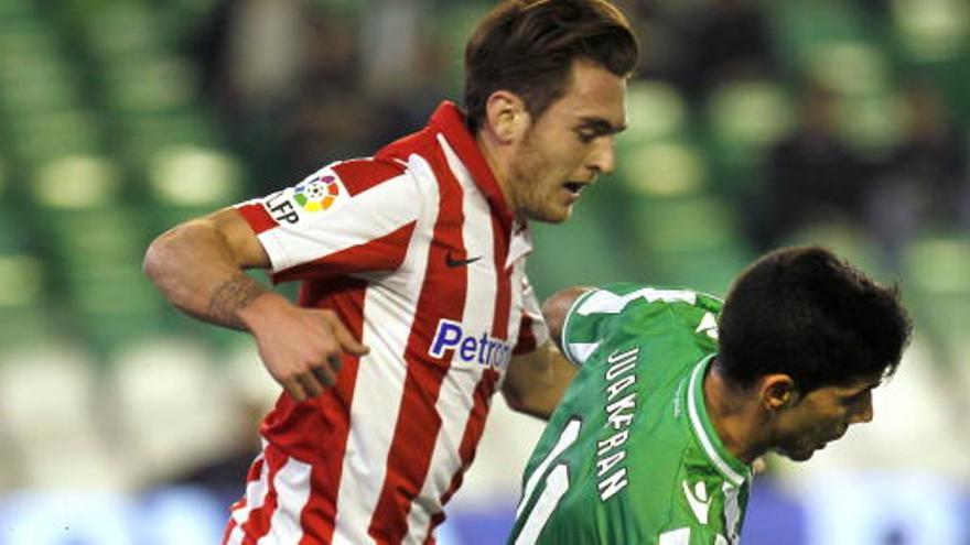 Alcorcón y Betis toman ventaja