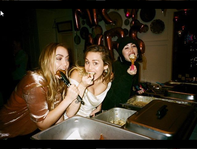 El Instagram de Miley Cyrus, ¡su álbum de boda!