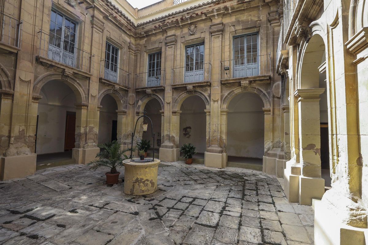 Interior del convento de las Clarisas, en Elche