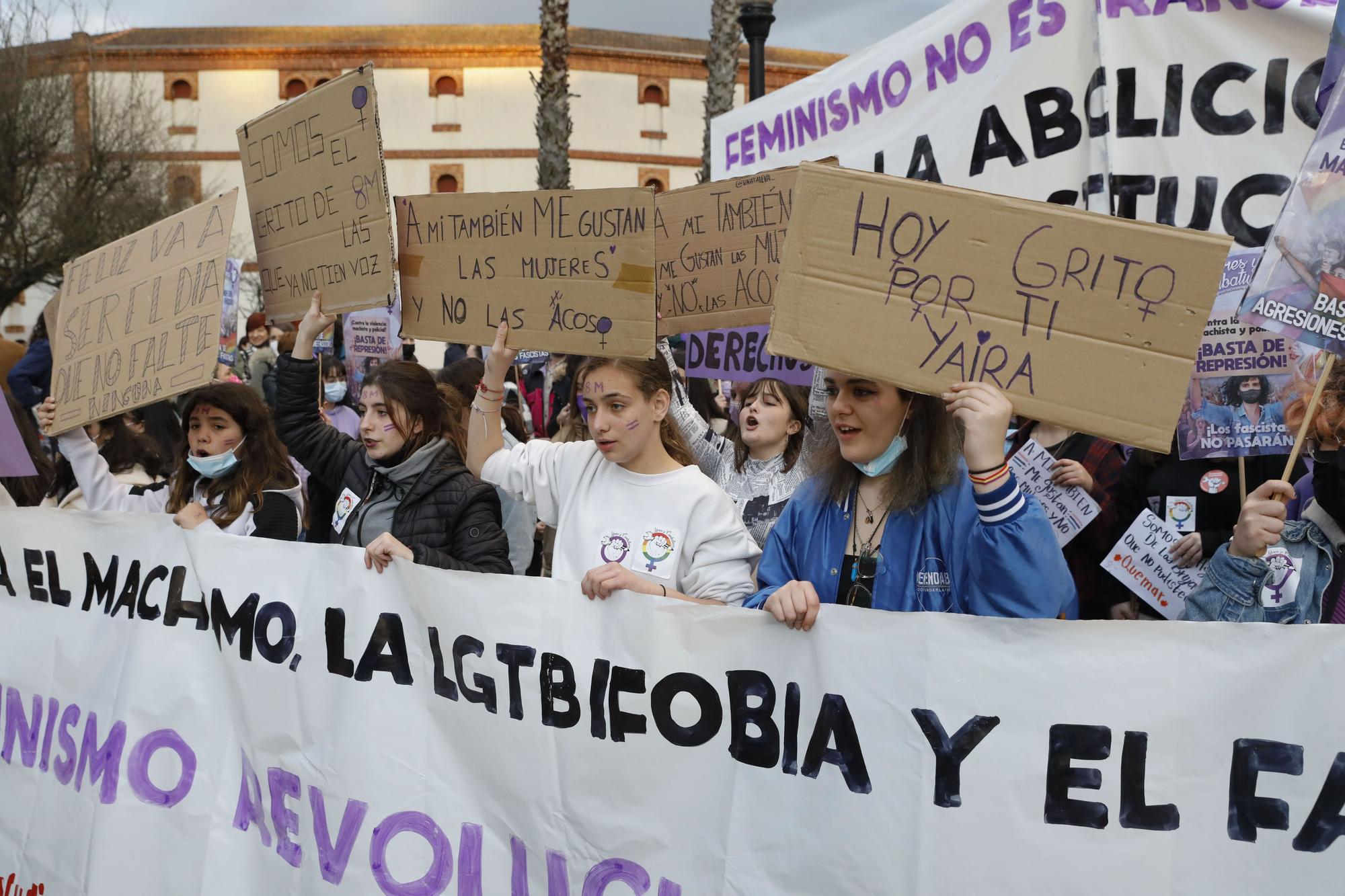 Gijón, teñido de morado por el 8-M