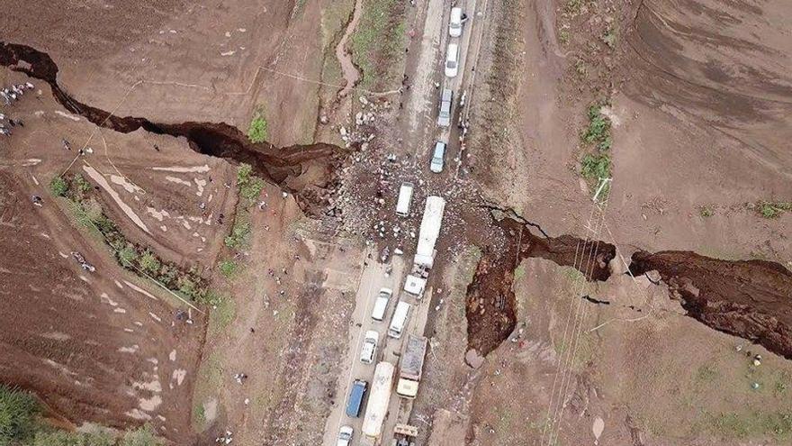 This is the giant crack that divides Africa into two parts