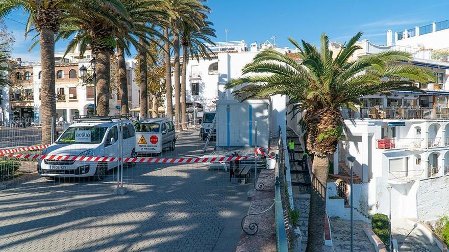 Nerja inicia las obras de la senda litoral en el paseo de los Carabineros