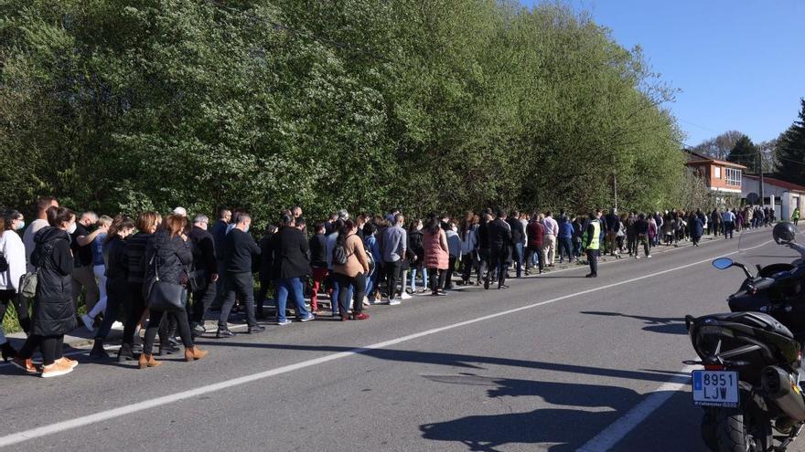 Despedida multitudinaria a la familia fallecida en Salceda