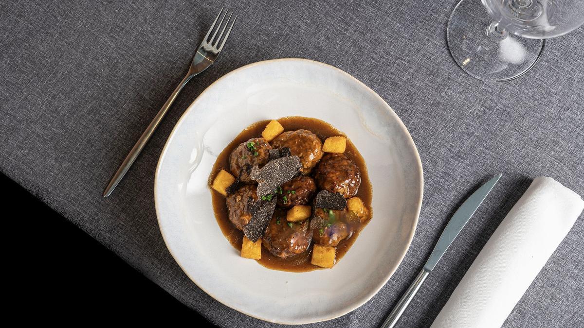 Las albóndigas de Ricardo Temiño en La Fábrica.