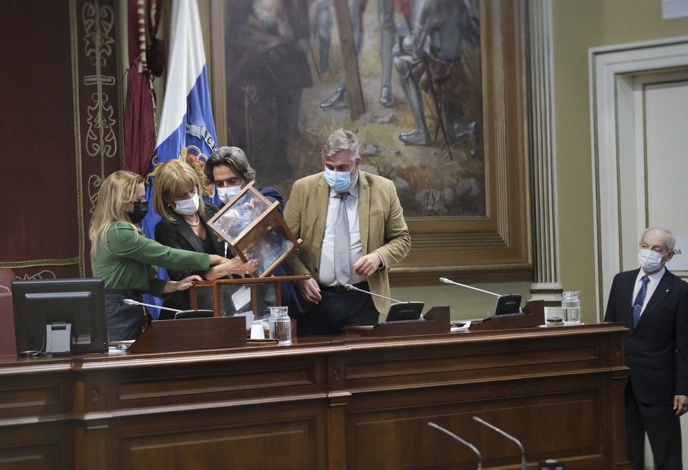 Votación en el Parlamento de Canarias a la junta de control de RTVC