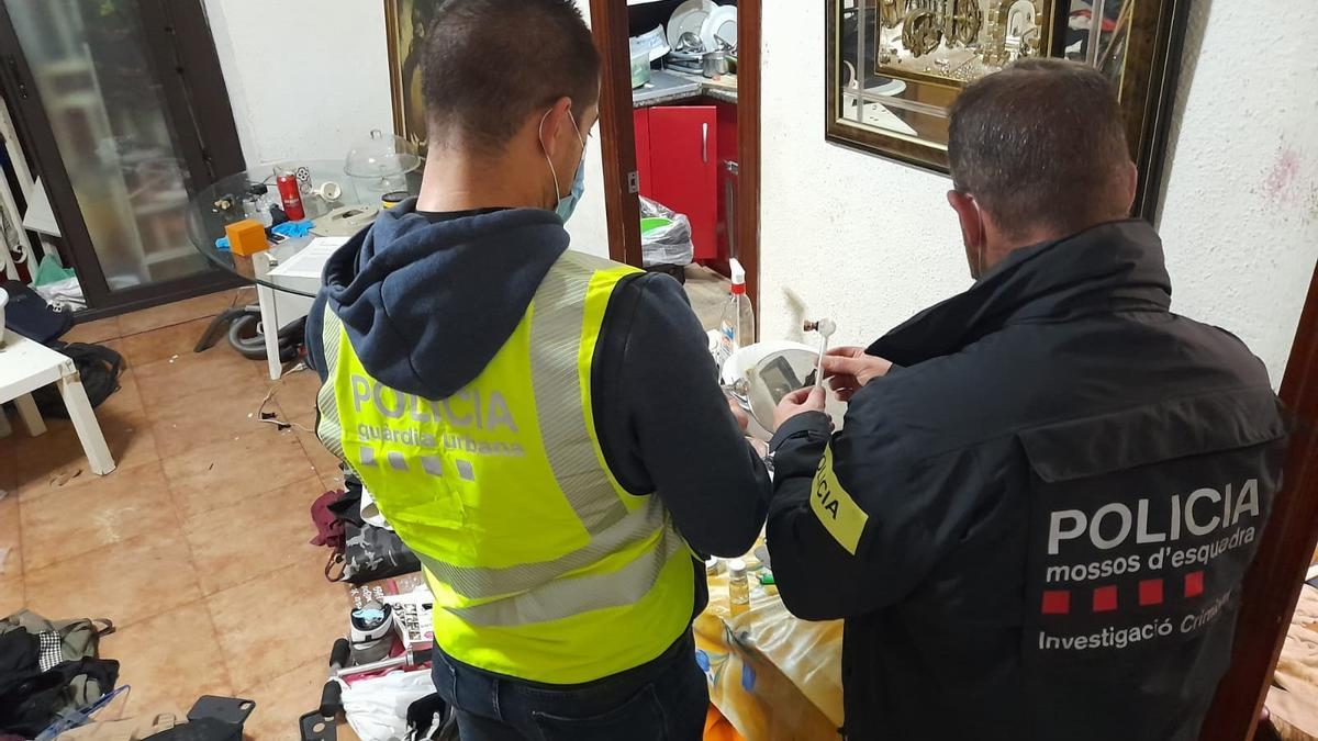 Seis Detenidos En Un Narcopiso Que Causaba Inseguridad En El Raval El Periódico 4569