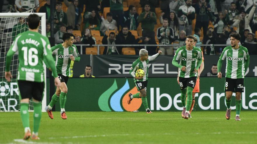 Vídeo | Manu Fajardo habla sobre el futuro del Betis desde Zagreb
