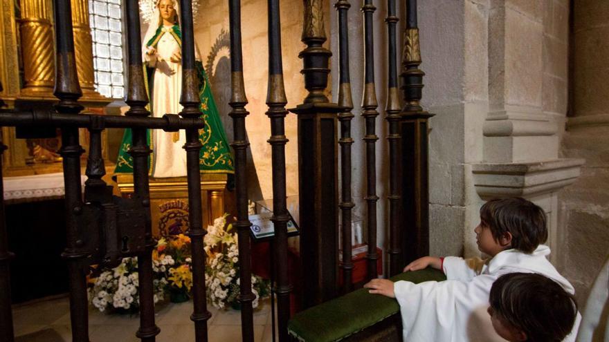 Las tallas y pasos de las cofradías de Zamora deberán abandonar la Catedral