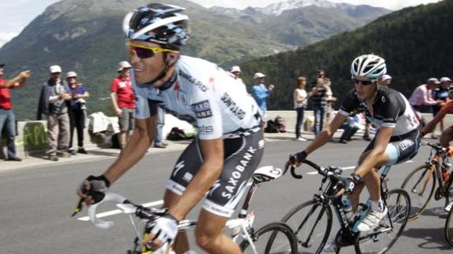 Contador ofrece una lección sin éxito en Alpe d&#039;Huez