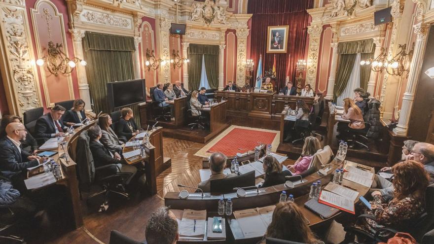 Pleno del Concello de Ourense, con nueva interventora y nuevas delegaciones de área.