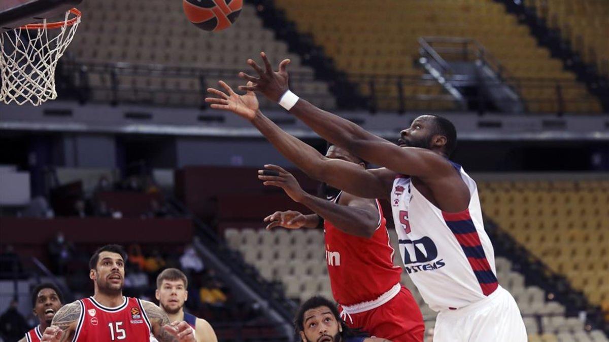 El Baskonia estuvo muy por encima del Olympiacos