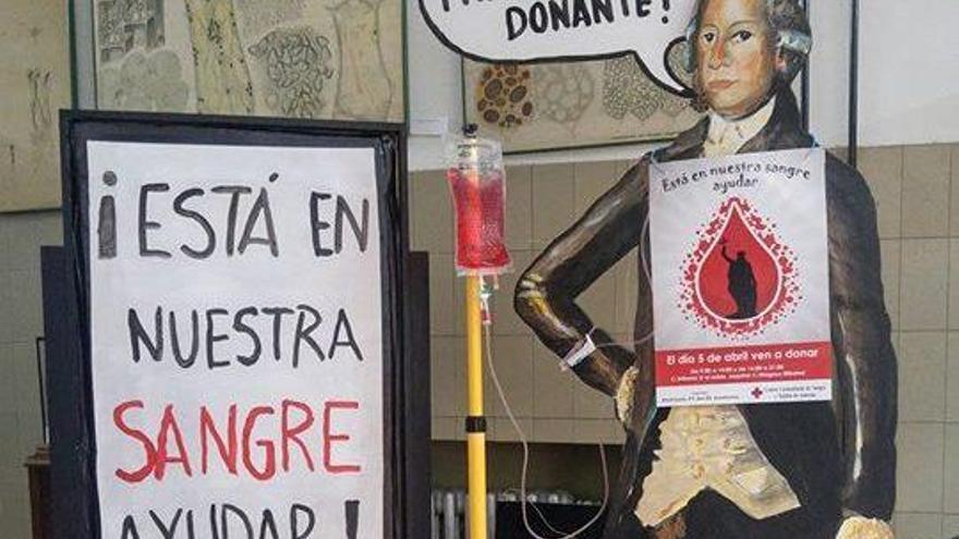 Alumnos del Jovellanos graban un vídeo para fomentar la donación de sangre en Gijón