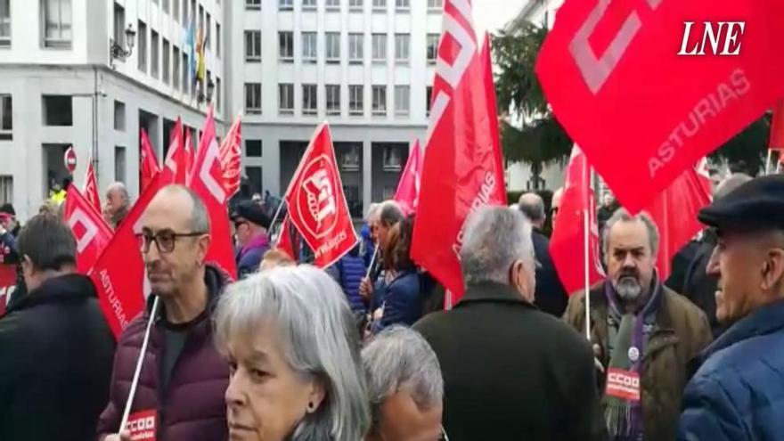 Protesta contra los recortes de pensiones en Oviedo