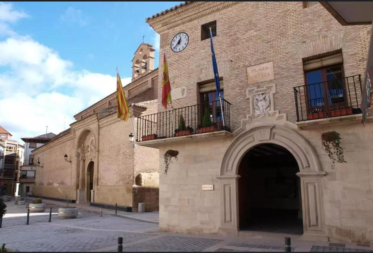 El Ayuntamiento de Calanda.