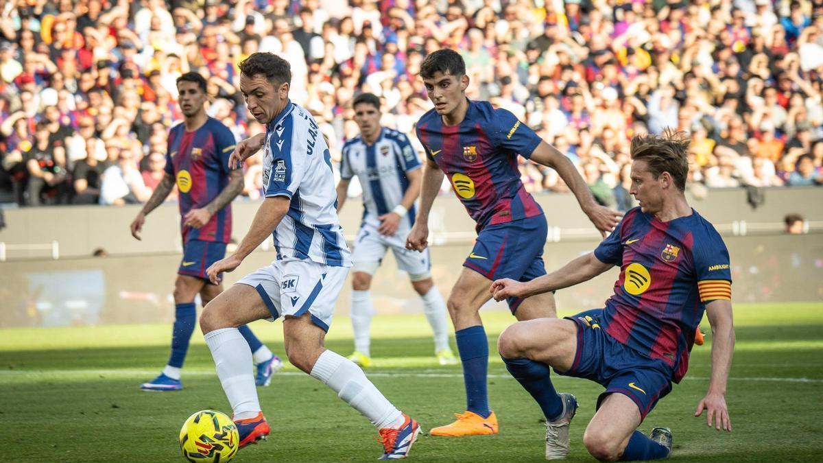 Olasagasti falla un mano a mano ante Joan García.