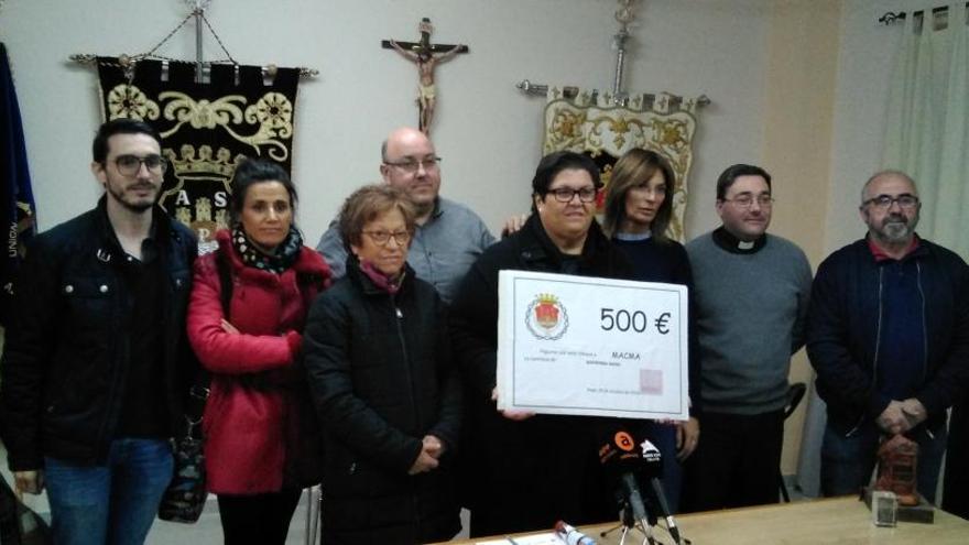 Donativo de la Semana Santa de Aspe a MACMA