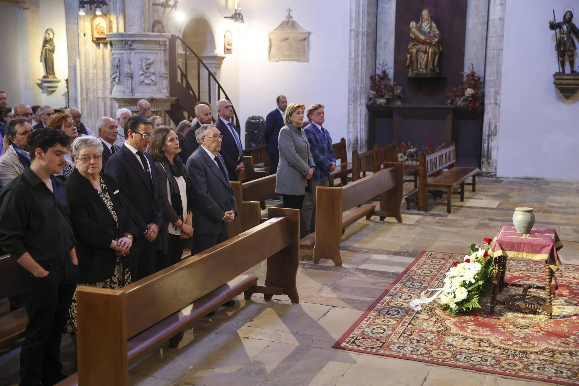 Funeral del cofundador de Mensajeros de la Paz Ángel Silva