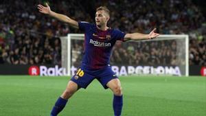 30-JUNIO.Deulofeu regresó tras ejecutar el club la opción de recompra.