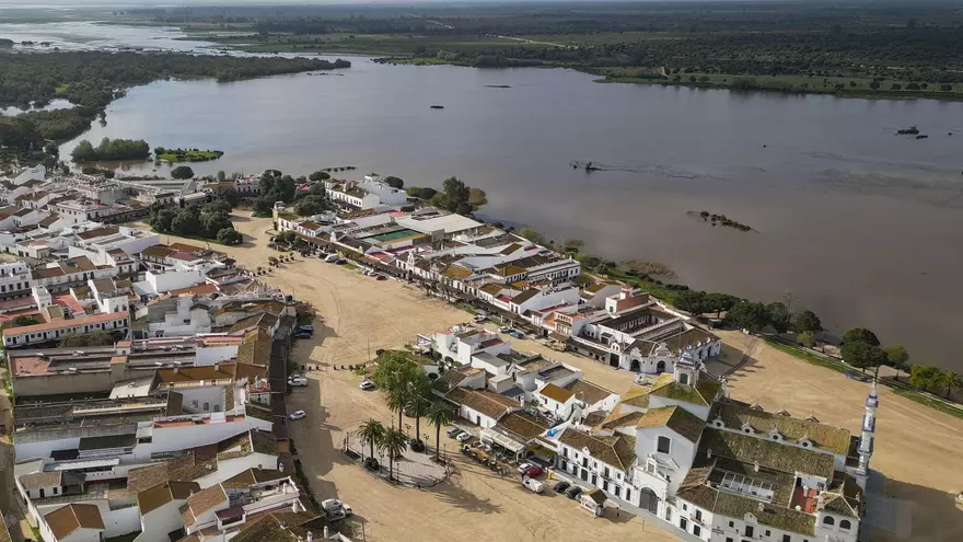 Vídeo | Así se ve la aldea de El Rocío desde el cielo