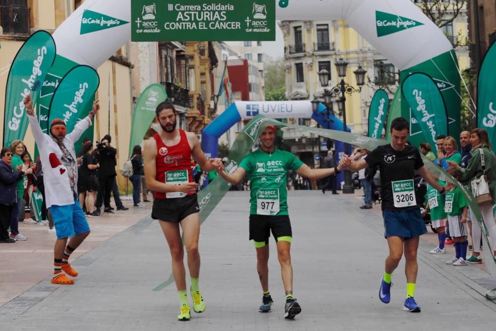 Carrera contra el cáncer en Oviedo