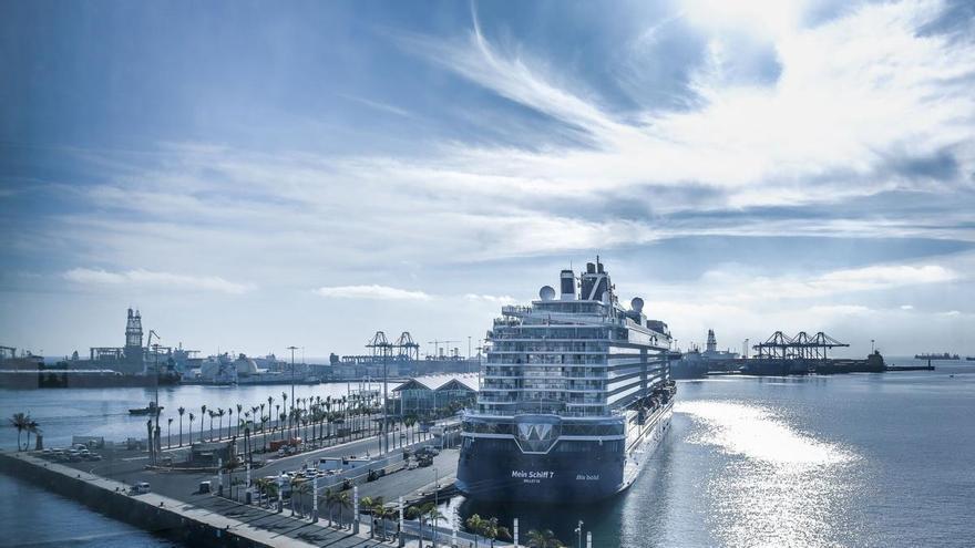Marquesinas de aluminio y madera darán sombra en la terminal de cruceros del Puerto de Las Palmas