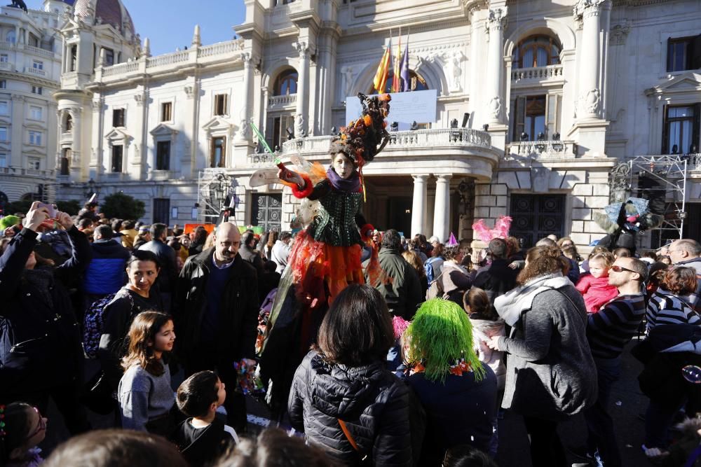 Así ha sido la Nochevieja infantil en la plaza del Ayuntamiento de València