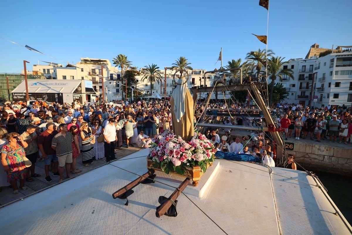 Mira aquí todas las imágenes del Día del Carmen en Ibiza