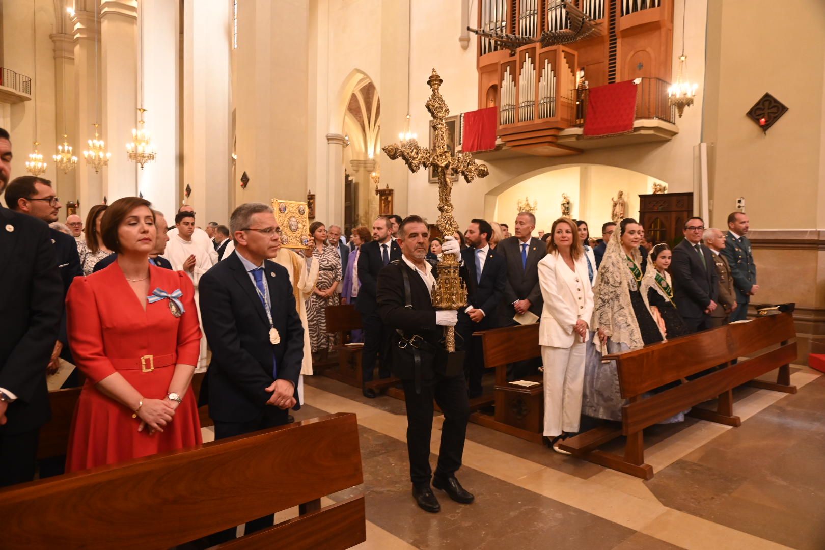 Misa pontifical en honor a la Virgen de Lledó