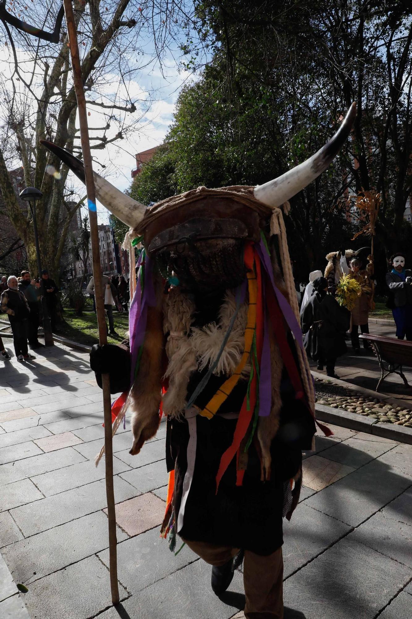 EN IMÁGENES: El Antroxu tradicional en Avilés